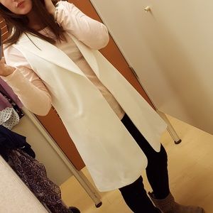 Sleeveless jacket 🧥